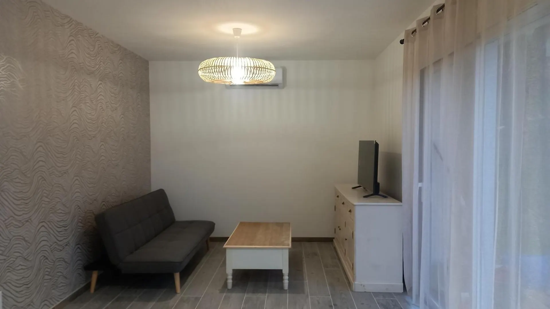 Maison 2 Ch Confortable Saint-Montan