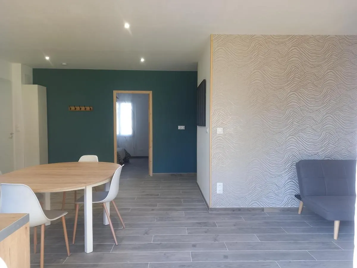 Maison 2 Ch Confortable Saint-Montan Holiday home