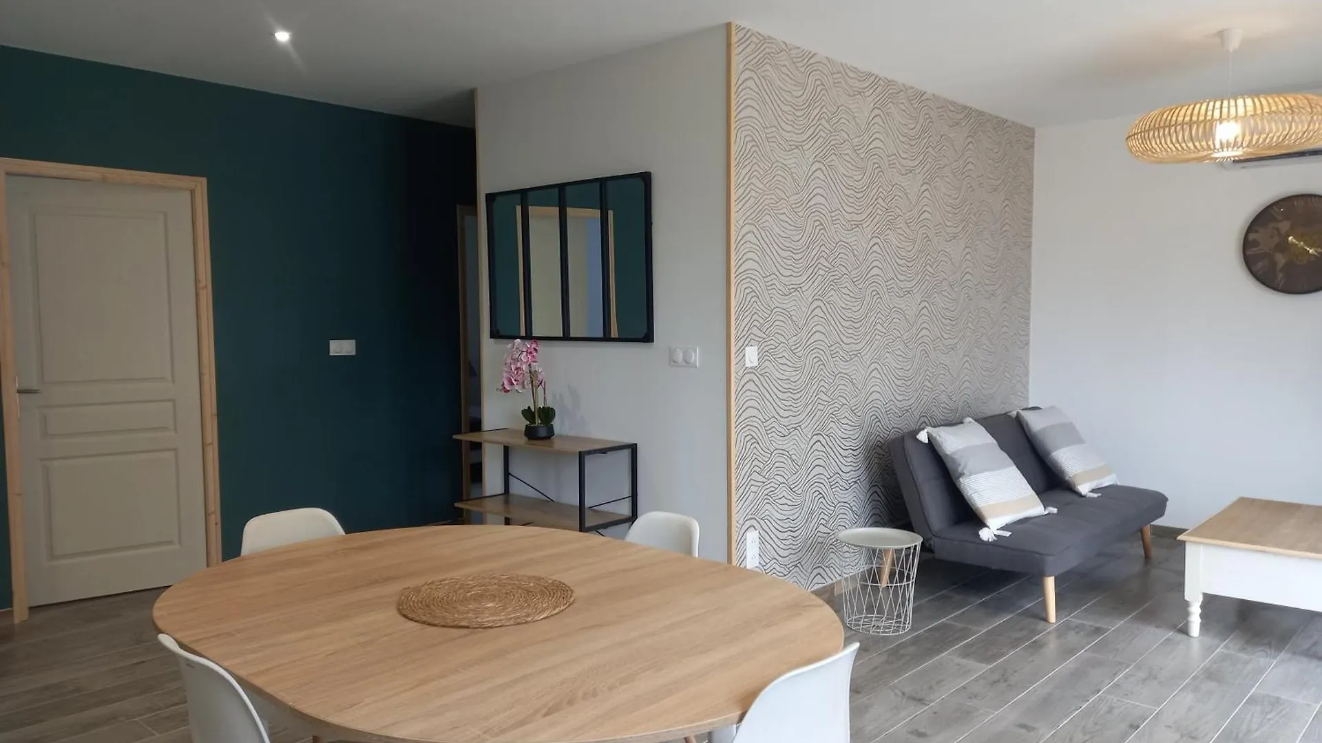 Holiday home Maison 2 Ch Confortable Saint-Montan France